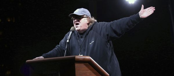 Michael Moore participates in the We Stand United: New York Rally to Protect Shared Values on Thursday, Jan.19, 2017, in New York - Sputnik International
