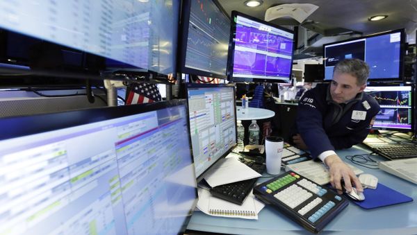 Specialist Anthony Rinaldi works at his post on the floor of the New York Stock Exchange, Tuesday, March 14, 2017 - Sputnik International
