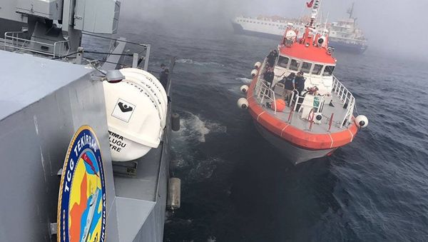 Russian military divers have launched an operation to salvage secret equipment from the sunken Black Sea Fleet vessel Liman within up to two weeks - Sputnik International