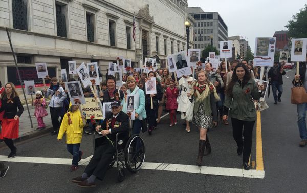 Washington Holds ‘Immortal Regiment’ March to Honor Victory Day - Sputnik International