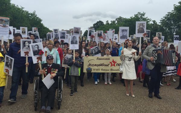 Washington Holds ‘Immortal Regiment’ March to Honor Victory Day - Sputnik International