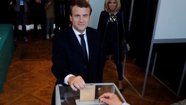 French presidential election candidate Emmanuel Macron, head of the political movement En Marche !, or Onwards ! casts his ballot at a polling station during the the second round of 2017 French presidential election, in Le Touquet, France, May 7, 2017. French presidential election candidate Emmanuel Macron, head of the political movement En Marche !, or Onwards ! casts his ballot at a polling station during the the second round of 2017 French presidential election, in Le Touquet, France, May 7, 2017. - Sputnik International
