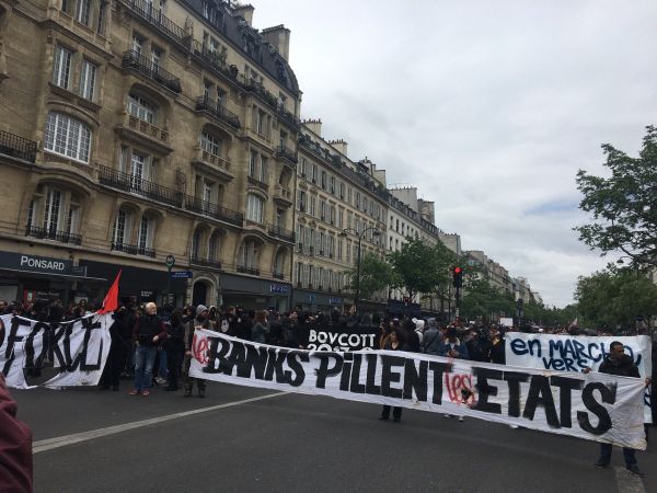 Demonstration called by the collectif Front Social and labour unions on May 8, 2017 a day after the French presidential election.  - Sputnik International