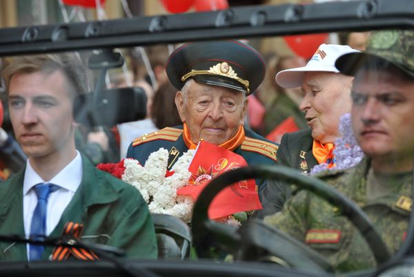 From the Red Square to Airbase in Syria: Russia Celebrates WII Victory Day - Sputnik International
