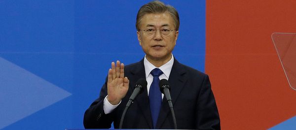 Newly elected South Korean President Moon Jae-in takes an oath during his inauguration ceremony at the National Assembly in Seoul, South Korea, May 10, 2017. Newly elected South Korean President Moon Jae-in takes an oath during his inauguration ceremony at the National Assembly in Seoul, South Korea, May 10, 2017. - Sputnik International