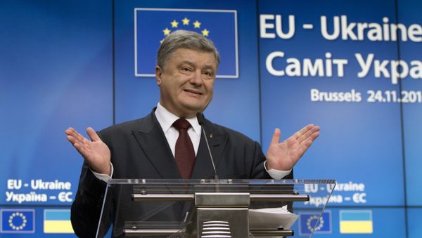 Ukrainian President Petro Poroshenko speaks during a media conference at the conclusion of an EU-Ukraine summit at the European Council building in Brussels on Thursday, Nov. 24, 2016 Ukrainian President Petro Poroshenko speaks during a media conference at the conclusion of an EU-Ukraine summit at the European Council building in Brussels on Thursday, Nov. 24, 2016 - Sputnik International