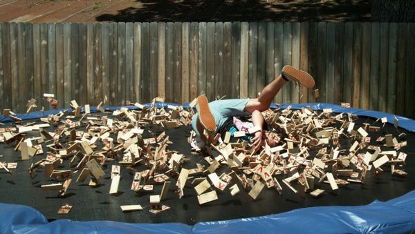Diving into 1000 Mousetraps in 4K Slow Motion - The Slow Mo Guys - Sputnik International