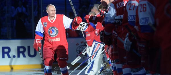 President Vladimir Putin participates in gala match of 6th Night Hockey League Festival President Vladimir Putin participates in gala match of 6th Night Hockey League Festival - Sputnik International