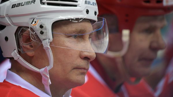 President Vladimir Putin takes part in gala match of Night Hockey League's 6th National Festival - Sputnik International