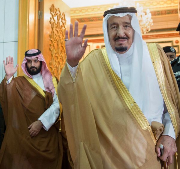 In this photo released by the Saudi Press Agency, SPA, Saudi King Salman, right, and Defense Minister and Deputy Crown Prince Mohammed bin Salman wave as they leave the hall after talks with the British prime minister, in Riyadh, Saudi Arabia, Wednesday, April 5, 2017. In this photo released by the Saudi Press Agency, SPA, Saudi King Salman, right, and Defense Minister and Deputy Crown Prince Mohammed bin Salman wave as they leave the hall after talks with the British prime minister, in Riyadh, Saudi Arabia, Wednesday, April 5, 2017. - Sputnik International