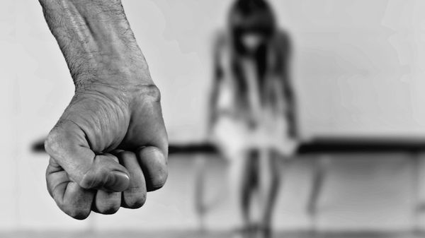 Violence against women - Sputnik International