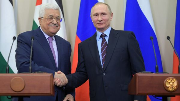 Mahmoud Abbas and Vladimir Putin - Sputnik International