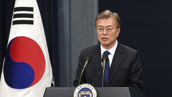 South Korea's new President Moon Jae-In speaks during a press conference at the presidential Blue House in Seoul Wednesday, May 10, 2017 South Korea's new President Moon Jae-In speaks during a press conference at the presidential Blue House in Seoul Wednesday, May 10, 2017 - Sputnik International