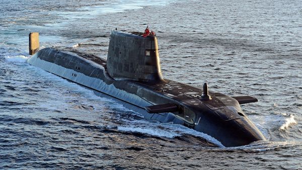 Astute class submarine HMS Ambush is pictured during sea trials near Scotland. - Sputnik International