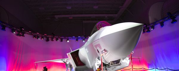 First Norwegian Armed Forces Lockheed Martin F-35A Lightning II, known as AM-1 Joint Strike Jet Fighter, is unveiled during the rollout celebration at Lockheed Martin production facility in Fort Worth, TX, on Tuesday, Sep. 22, 2015 First Norwegian Armed Forces Lockheed Martin F-35A Lightning II, known as AM-1 Joint Strike Jet Fighter, is unveiled during the rollout celebration at Lockheed Martin production facility in Fort Worth, TX, on Tuesday, Sep. 22, 2015 - Sputnik International