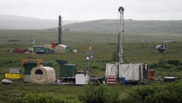 In this July 13, 2007 file photo, workers with the Pebble Mine project test drill in the Bristol Bay region of Alaska near the village of Iliamma - Sputnik International