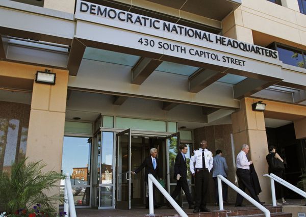 Nothing Burger? How CrowdStrike's Meteoric Rise Was Triggered by Fake Russia-Hacked-DNC Story - Sputnik International