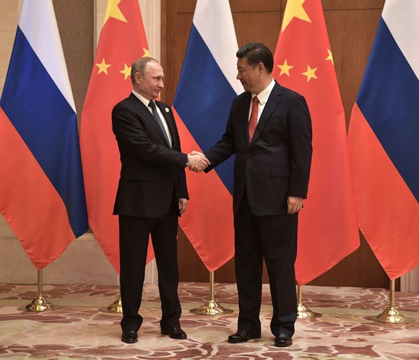 Dollar’s Share of Russia-China Trade Falls to Record 46% Low, Hinting at New 'Financial Alliance' Dollar’s Share of Russia-China Trade Falls to Record 46% Low, Hinting at New 'Financial Alliance' - Sputnik International