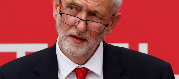 Jeremy Corbyn, the leader of Britain's opposition Labour Party, launches the party's election manifesto at Bradford University, May 16, 2017. - Sputnik International
