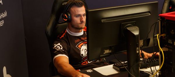 Jarosław pashaBiceps Jarząbkowski, a Polish professional Counter-Strike: Global Offensive gamer, who currently plays for Virtus.pro. - Sputnik International