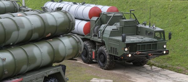 S-400 Triumf anti-aircraft weapon systems during combat duty drills of the surface to air-misile regiment in the Moscow Region. - Sputnik International