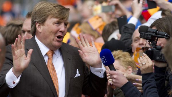 Dutch King Willem-Alexander gestures as he celebrates his 50th anniversary on Kingsday during a tour of Tilburg, south central Netherlands, Thursday, April 27, 2017. - Sputnik International