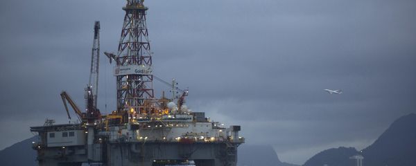 An oil-drilling platform - Sputnik International