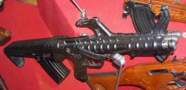 Triple barrel TKB-059 Korobov assault rifle Triple barrel TKB-059 Korobov assault rifle - Sputnik International