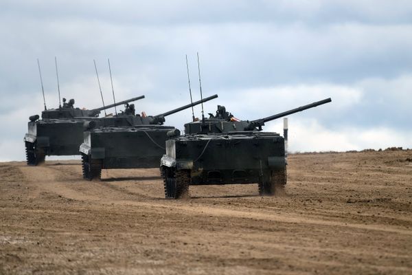 BMD-4 landing troops combat vehicles during a military machine demonstration at the Alabino training ground held as part of the international military-technical forum ARMY-2016 BMD-4 landing troops combat vehicles during a military machine demonstration at the Alabino training ground held as part of the international military-technical forum ARMY-2016 - Sputnik International
