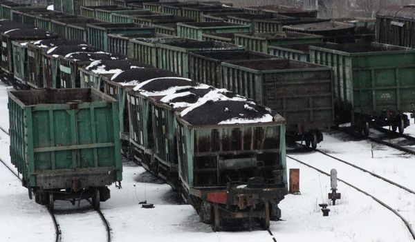 Carriages loaded with coal at the railway station in Donetsk. File photo Carriages loaded with coal at the railway station in Donetsk. File photo - Sputnik International