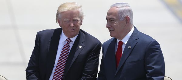 US President Donald Trump and Israeli Prime Minister Benjamin Netanyahu talk during welcome ceremony in Tel Aviv, Monday, May 22,2017 US President Donald Trump and Israeli Prime Minister Benjamin Netanyahu talk during welcome ceremony in Tel Aviv, Monday, May 22,2017 - Sputnik International