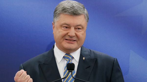 Ukrainian President Petro Poroshenko speaks during a news conference in Kiev, Ukraine May 14, 2017 Ukrainian President Petro Poroshenko speaks during a news conference in Kiev, Ukraine May 14, 2017 - Sputnik International