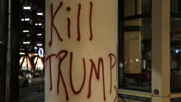 Graffiti left by protesters who were against a scheduled speaking appearance by Breitbart News editor Milo Yiannopoulos is seen Wednesday, Feb. 1, 2017, in Berkeley, Calif Graffiti left by protesters who were against a scheduled speaking appearance by Breitbart News editor Milo Yiannopoulos is seen Wednesday, Feb. 1, 2017, in Berkeley, Calif - Sputnik International