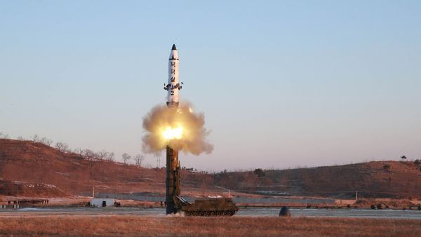 A view of the test-fire of Pukguksong-2 guided by North Korean leader Kim Jong Un on the spot, in this undated photo released by North Korea's Korean Central News Agency (KCNA) in Pyongyang February 13, 2017 A view of the test-fire of Pukguksong-2 guided by North Korean leader Kim Jong Un on the spot, in this undated photo released by North Korea's Korean Central News Agency (KCNA) in Pyongyang February 13, 2017 - Sputnik International