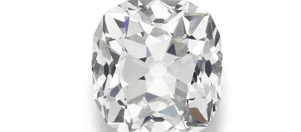 a large 26.27 karat diamond ring, thought to be ‘Costume jewelry’ diamond really worth hundreds of thousands - Sputnik International
