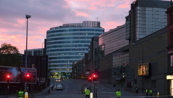 Police stand guard at the scene of a suspected terrorist attack during a pop concert by US star Ariana Grande in Manchester, northwest England on May 23, 2017. - Sputnik International