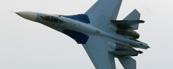 SU-27 fighter demonstration flight - Sputnik International