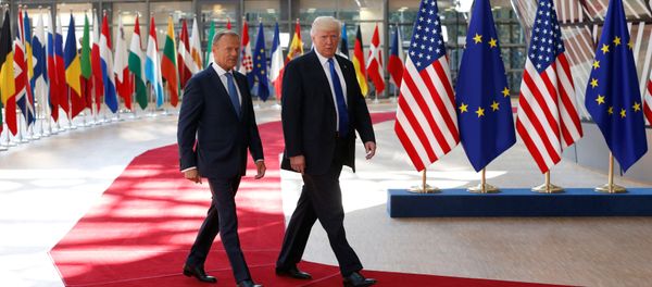 U.S. President Donald Trump (R) walks with the President of the European Council Donald Tusk in Brussels, Belgium, May 25, 2017. - Sputnik International
