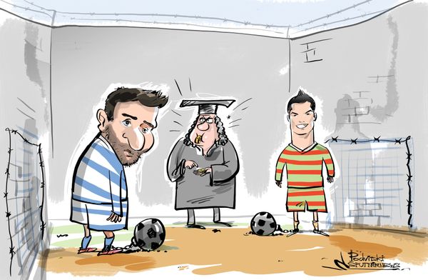 Messi and Ronaldo  - Sputnik International