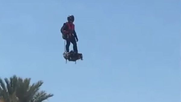 Reprise du Flyboard Air avec Franky Lake Havasu en Arizona - Sputnik International