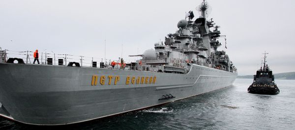 The Pyotr Veliky missile cruiser seen in the Strelok Gulf. File photo The Pyotr Veliky missile cruiser seen in the Strelok Gulf. File photo - Sputnik International