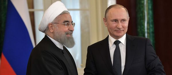 Vladimir Putin meets with Iranian President Hassan Rouhani - Sputnik International