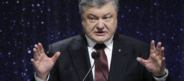 FILE In this file photo taken on Thursday, Feb. 16, 2017, Ukrainian President Petro Poroshenko speaks at the ceremony commemorating the fallen Heroes of the Heavenly Hundred in Kiev, Ukraine FILE In this file photo taken on Thursday, Feb. 16, 2017, Ukrainian President Petro Poroshenko speaks at the ceremony commemorating the fallen Heroes of the Heavenly Hundred in Kiev, Ukraine - Sputnik International