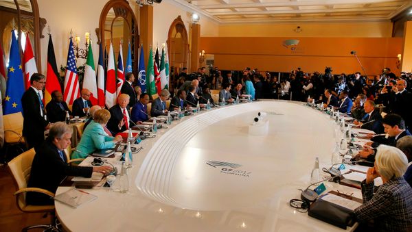 General view of the discussion table at the G7 Summit expanded session in Taormina, Sicily, Italy, May 27, 2017 General view of the discussion table at the G7 Summit expanded session in Taormina, Sicily, Italy, May 27, 2017 - Sputnik International