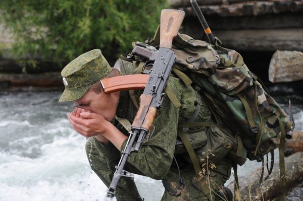 Sentinels of Motherland: Russian Border Guards Celebrate 99th Anniversary - Sputnik International