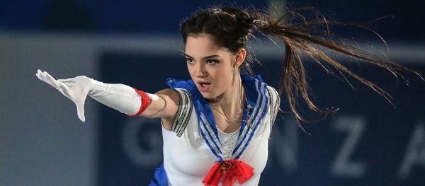 Yevgenia Medvedeva of Russia performs at the ISU World Team Trophy 2017 gala exhibition in Tokyo Yevgenia Medvedeva of Russia performs at the ISU World Team Trophy 2017 gala exhibition in Tokyo - Sputnik International