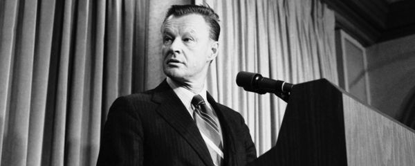 National Security Affairs Adviser Zbigniew Brzezinski tells a Washington news briefing in Washington,, Friday, May 11, 1979 that President Carter and Soviet President Leonid Brezhnev will meet from June 15 to 18 in Vienna to sign their new Salt II treaty - Sputnik International