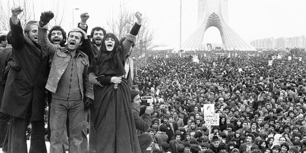 Supporters of Ayatollah Khomeini hold a demonstration in Iran during the Islamic Revolution of 1979 Supporters of Ayatollah Khomeini hold a demonstration in Iran during the Islamic Revolution of 1979 - Sputnik International
