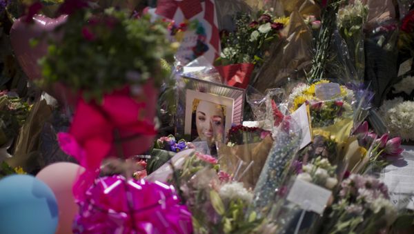A portrait of Eilidh MacLeod, 14, who has been named as one of those who died in Monday's Manchester bombing, is seen at St Ann's Square in central Manchester, England, Friday, May 26 2017. - Sputnik International