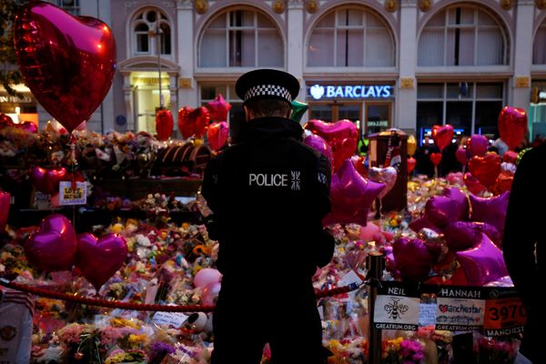 Brother of Manchester Arena Suicide Bomber ‘Equally Guilty’ of Killing 22 People, Trial Jury Told - Sputnik International